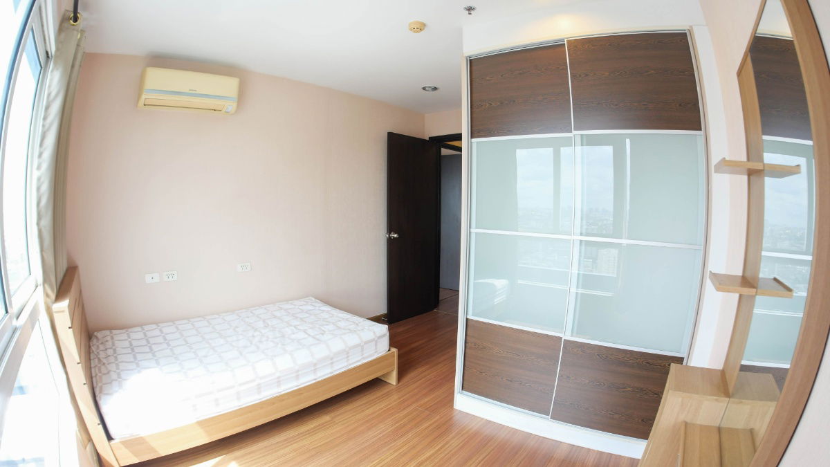 รูป ให้เช่าคอนโด2ห้องนอน 56ตร.ม ห้องใหญ่ ติดถนนรัชดา  - รูปที่ 9/22