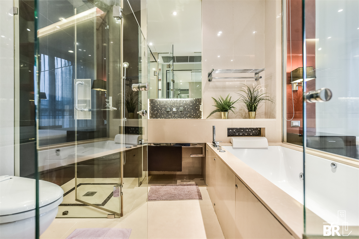 picture The Address Sukhumvit 28 near BTS Phrom Phong Luxury Unit, Ready for You Without the Wait - 3/10