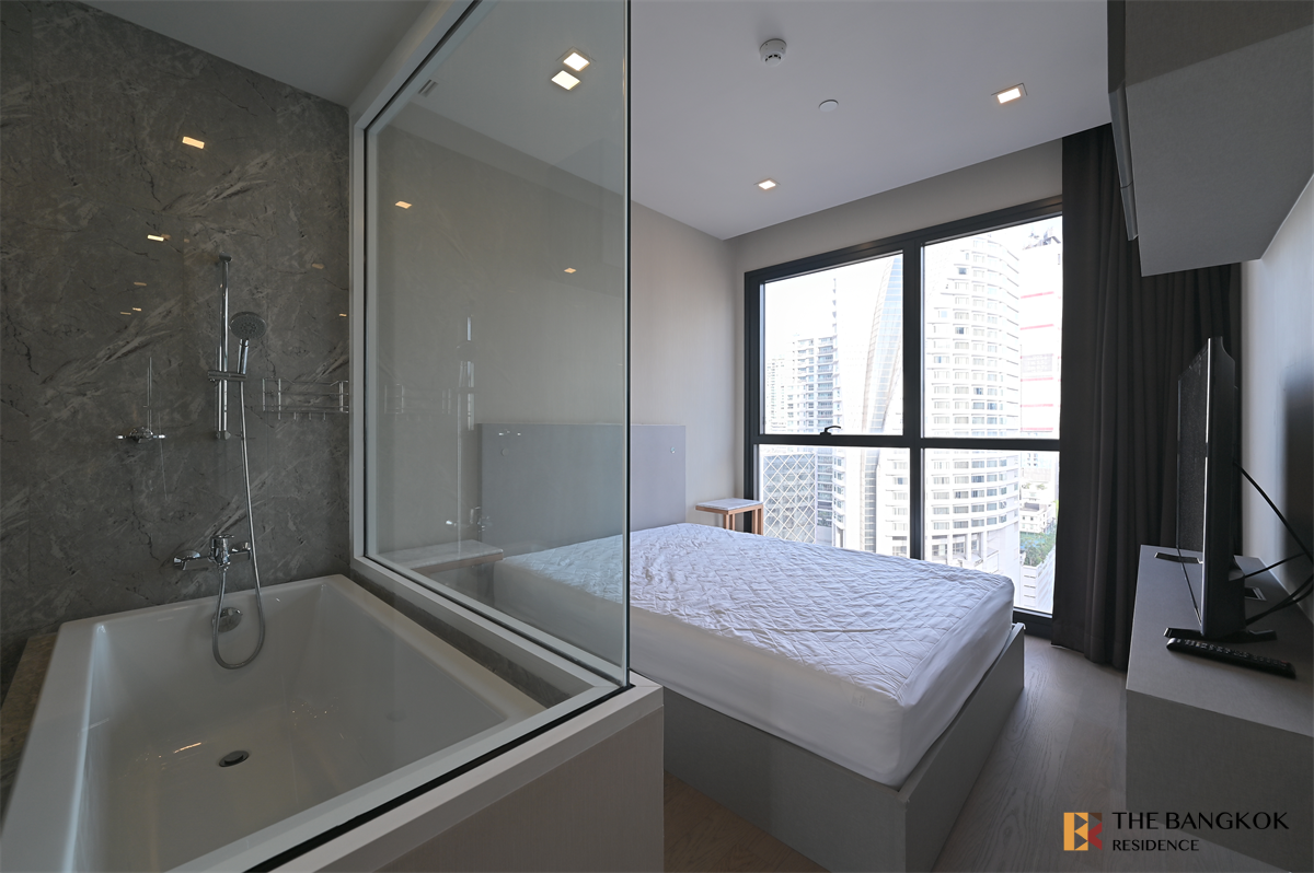 picture The Privilege of Luxury in an Economic Hub Location Ashton Asoke near MRT Rama 9 Station - 3/10