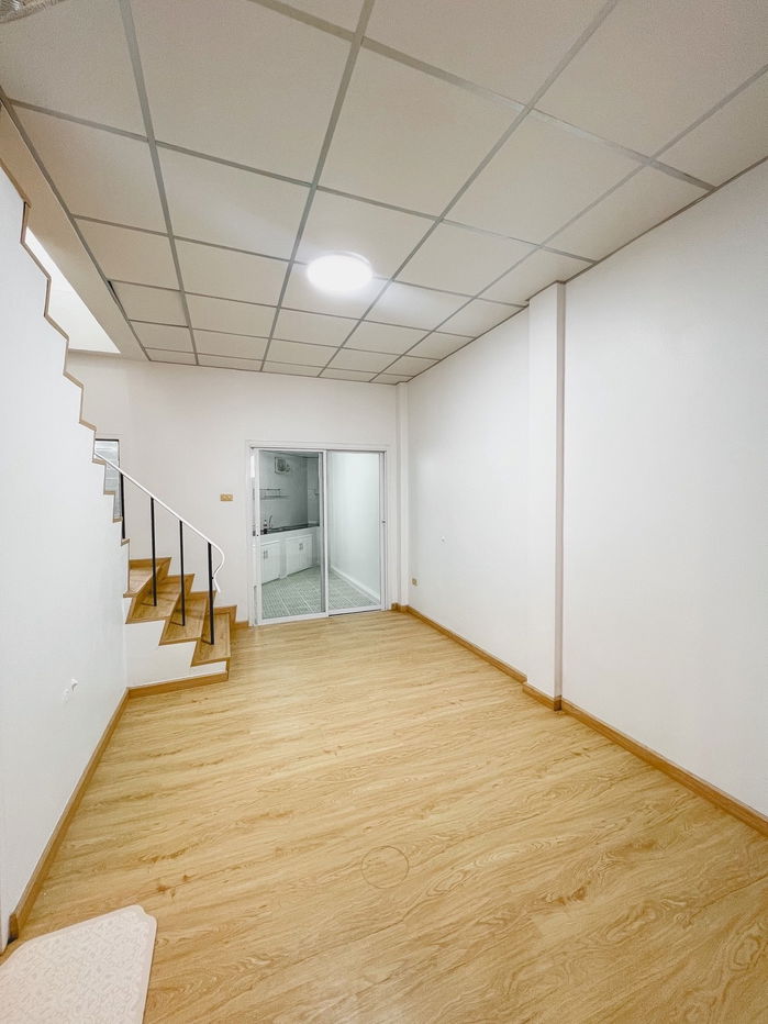 picture House for Rent – Corner Unit at Tharnthong Village - 13/34