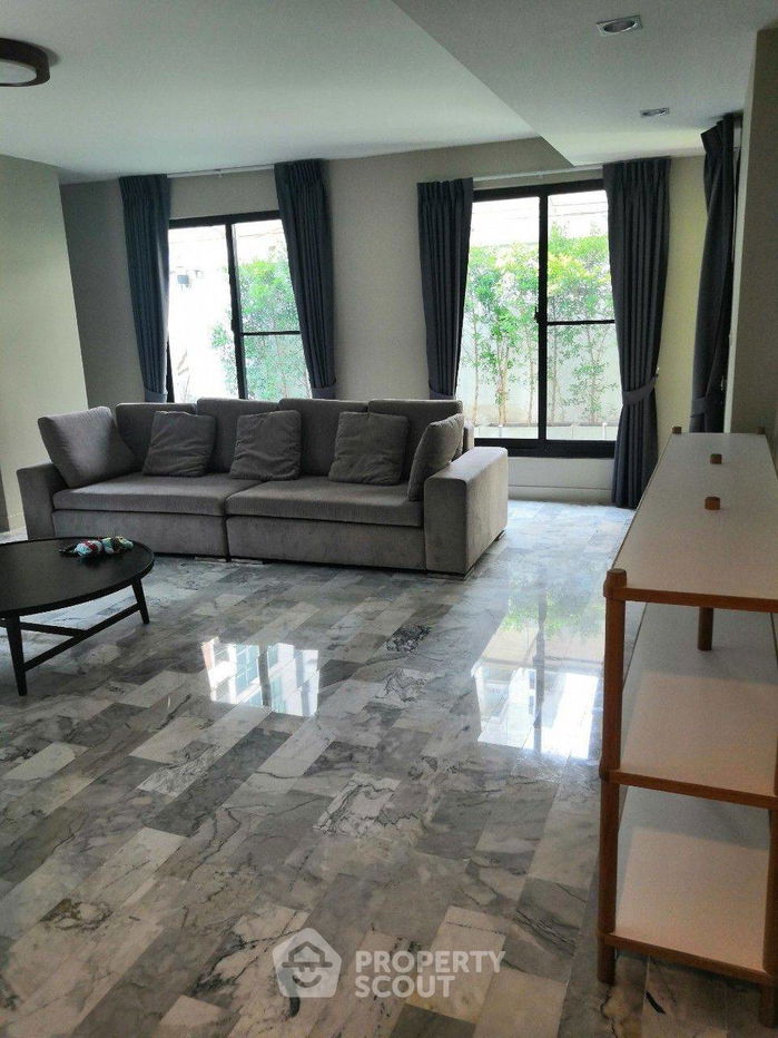 picture 4-BR Condo at Lily House Mansion near MRT Phetchaburi (ID 666419) - 15/18