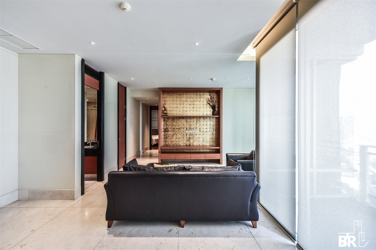 picture Luxuriously Elevated Unit The Infinity near BTS Saint Louis - 9/10