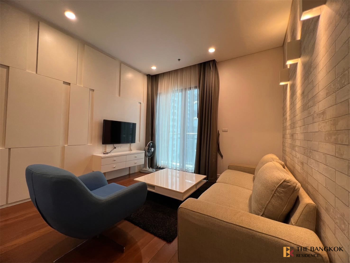 picture Bright 24  Luxury Unit, Ready for You Without the Wait - 8/10