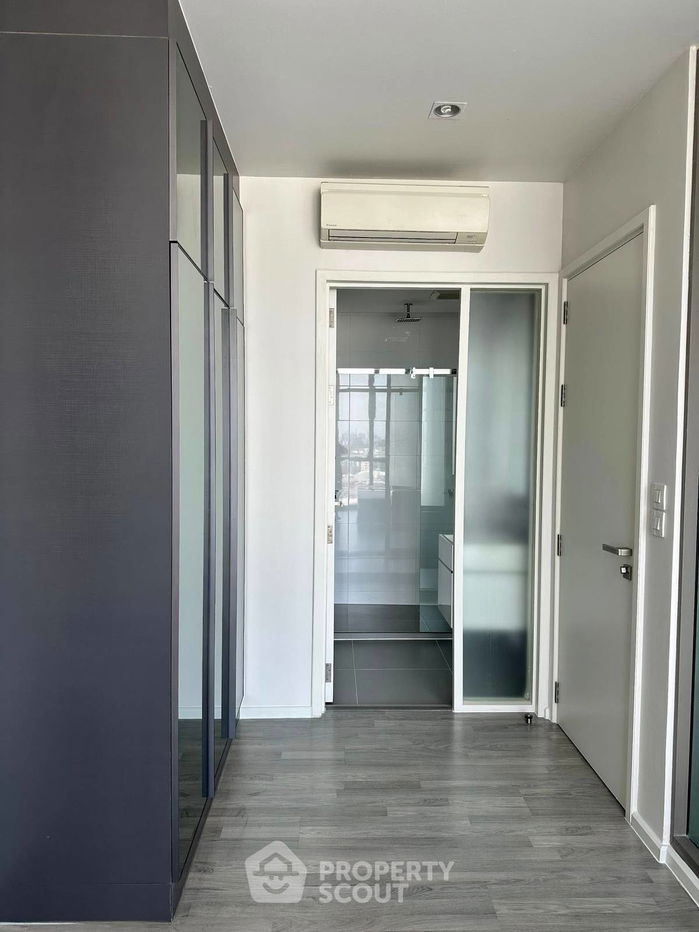 picture 1-BR Condo at The Room Sukhumvit 21 near MRT Sukhumvit (ID 2207496) - 3/19
