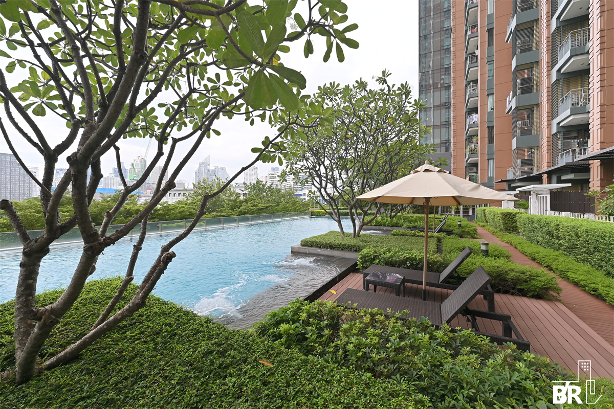 picture Ultimate Luxury Lifestyle with Convenience Villa Asoke near MRT Phetchaburi Station - 7/9