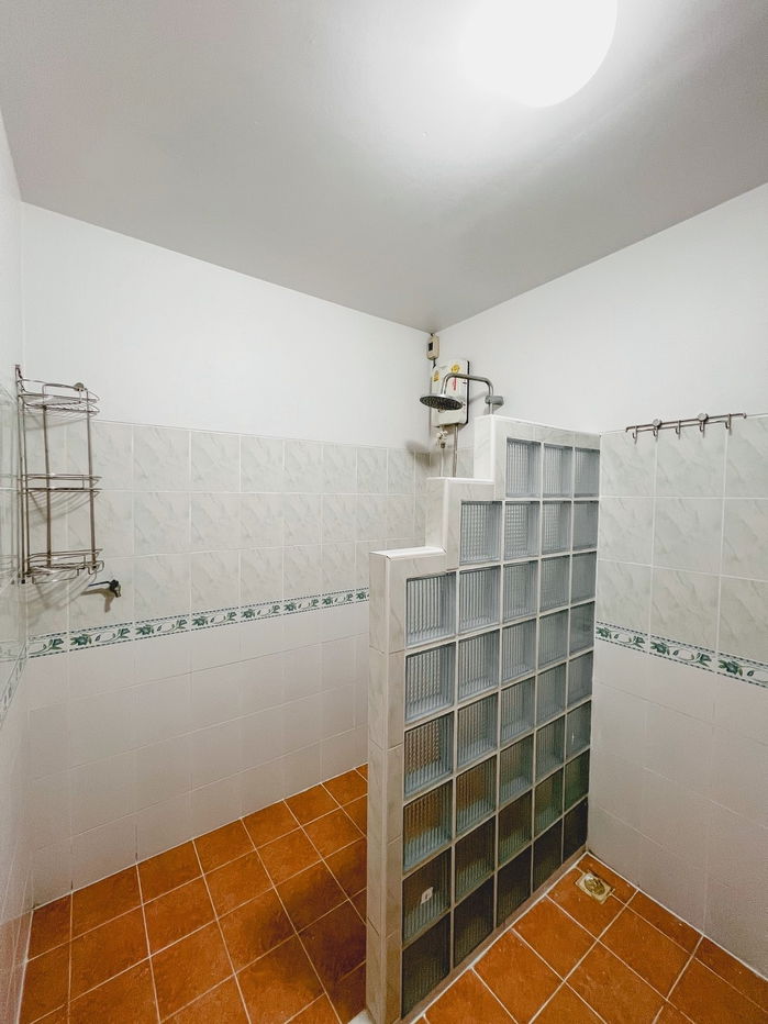 picture House for Rent – Corner Unit at Tharnthong Village - 26/34