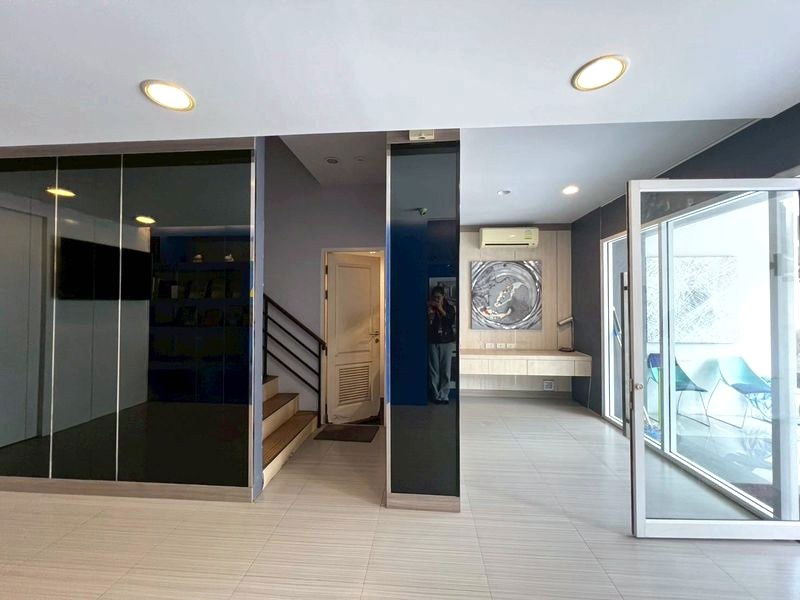 picture Home Office for Sale at Jade Praise Sathorn–Rama 3 | Prime Location Near Sathorn - 9/11