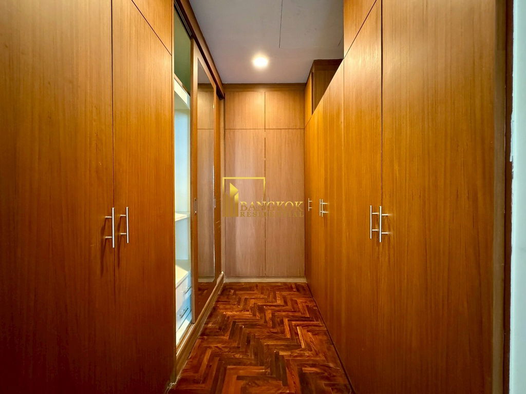 รูป EM Villa - 3 Storey 4 Bedroom House With Pool in Phrom Phong - BR7508SH - รูปที่ 36/60
