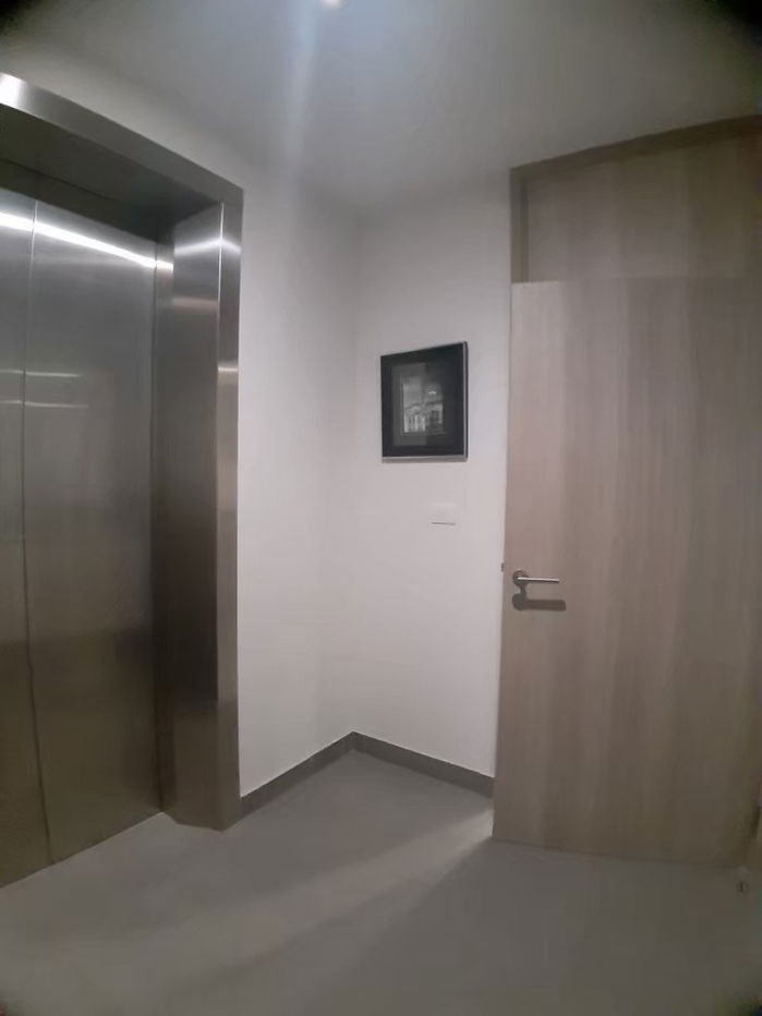 picture ♦ Best Price ♦ Tower B, 10+ Floor, Type A12 | 1 Bedroom, 46.72 sq.m. | Condo skywalk connect to BTS ploenchit and Central Embassy. - 13/18