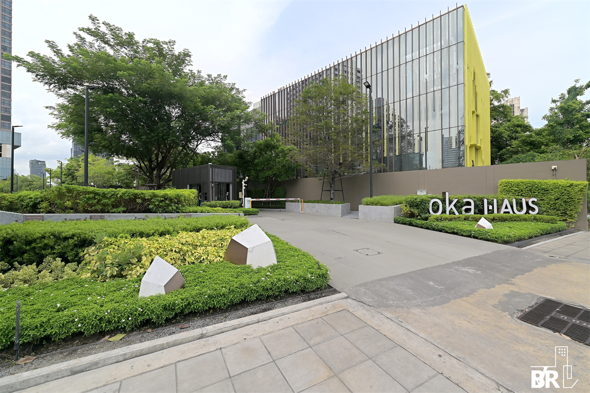 picture Oka Haus Sukhumvit 36 Ultimate Luxury Lifestyle with Convenience - 2/9
