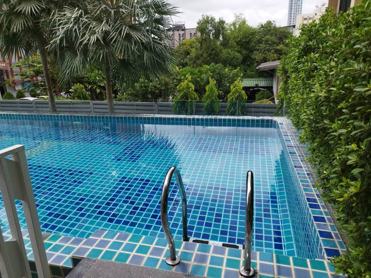 picture Condo for rent HI Lat Phrao 130, size 30 sqm., price 9,500 baht, call 0894282491, Line ID: jeabmona - 40/52