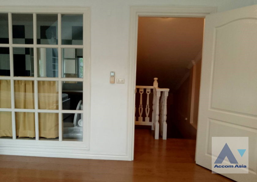 picture 🔼🔽 AccomA 📩  3 BR Townhouse @Fantasia Villa 2 (AA32082) - 9/20