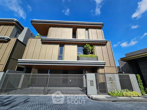 บ้าน 6-ห้องนอน ใน วังทองหลาง (ID 1530710)