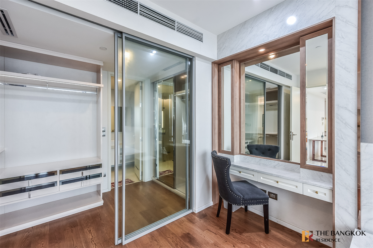 รูป คอนโด Luxury ทำเลใจกลางเมือง เดอะ แบงค็อค สาทร ใกล้ BTS สถานีสุรศักดิ์ - รูปที่ 3/10