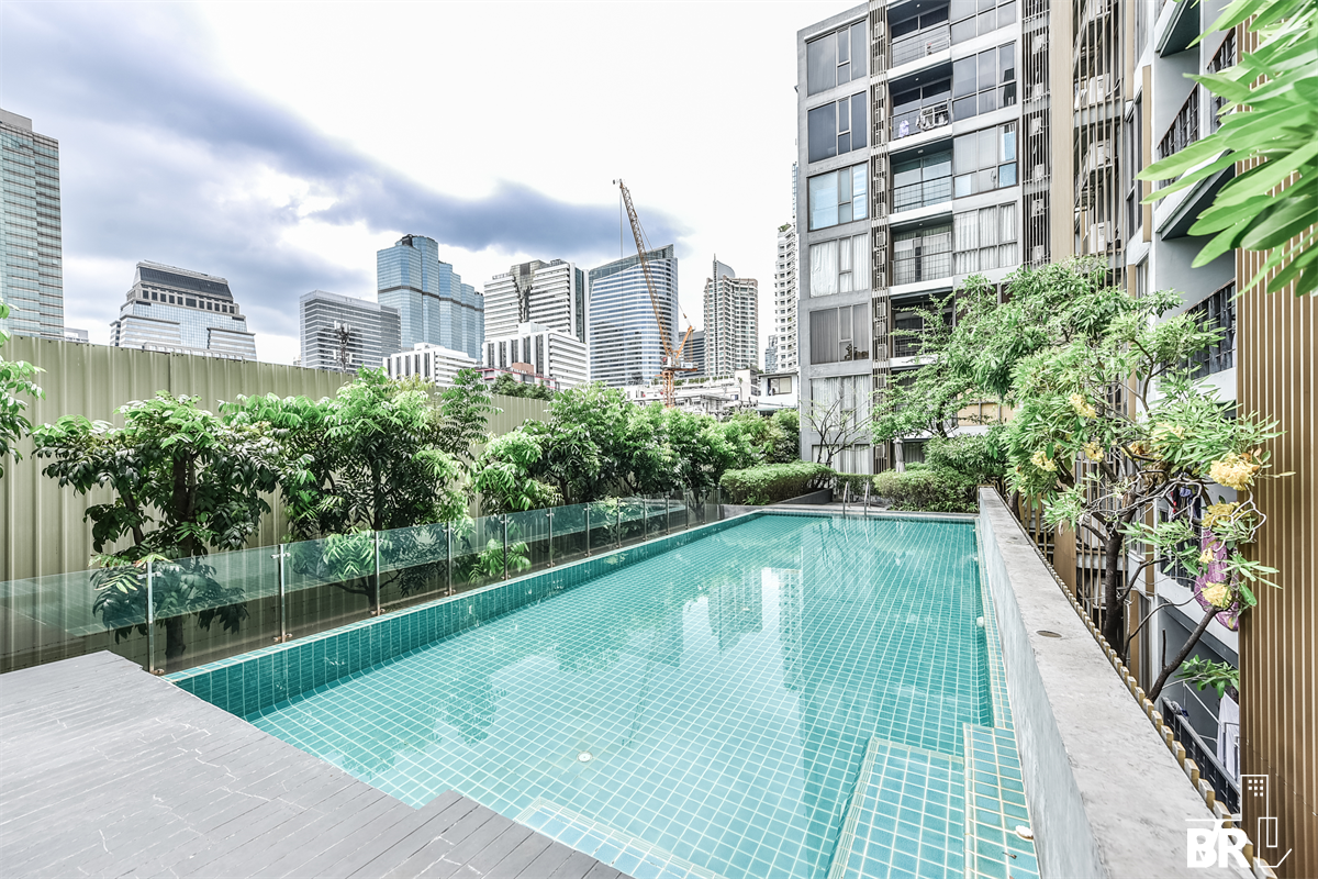 picture Luxuriously Elevated Unit Klass Silom near BTS Chong Nonsi - 2/9