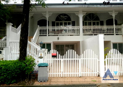 เช่าทาวน์โฮม ซอยแบริ่ง (สุขุมวิท 107) : 🔼🔽 AccomA 📩  3 BR Townhouse @Fantasia Villa 2 (AA32082)
