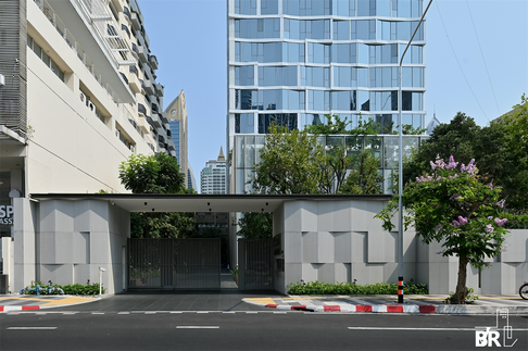 คอนโด Luxury ราคาพิเศษ สโคป หลังสวน ใกล้ BTS สถานีชิดลม
