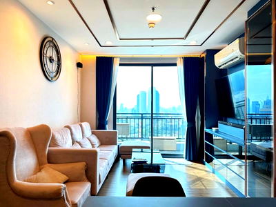 Condos for sale : Condo for Sale at Artisan Ratchada – Beautiful View, Fully Furnished, Move-in Ready