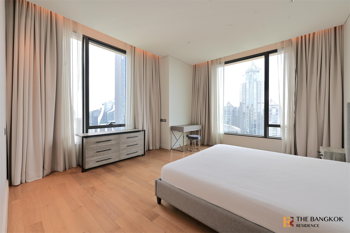 picture Sindhorn Residence  Luxury Condo at Special Price - 9/10