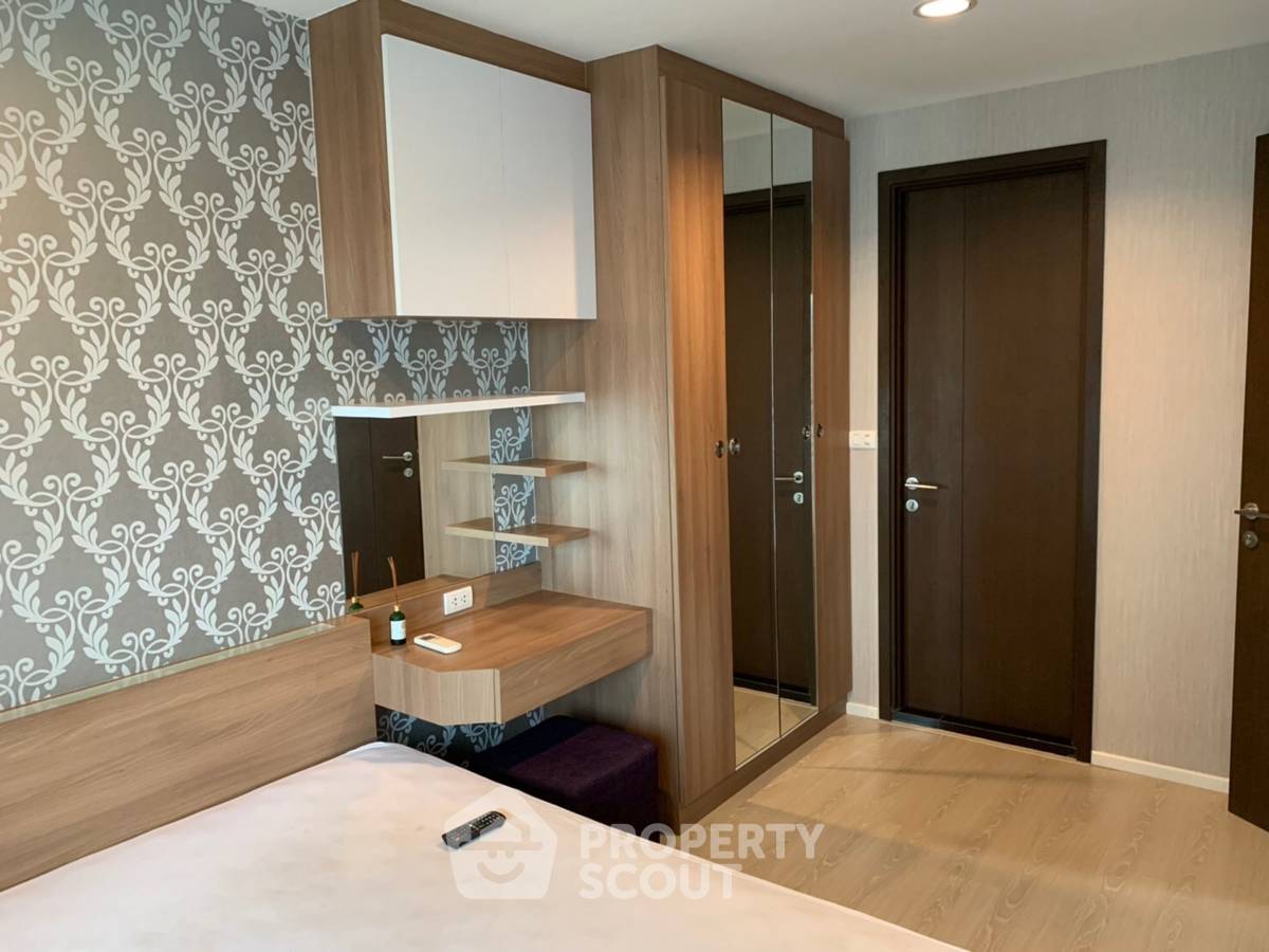 รูป คอนโด 1-ห้องนอน ที่ ริธึ่ม สาทร ใกล้ BTS สะพานตากสิน (ID 881834) - รูปที่ 3/10