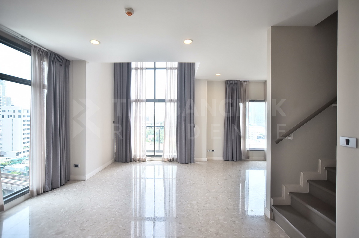 picture Luxurious Design, Elevated Atmosphere The Crest Sukhumvit 34 near BTS Thong Lo - 6/10
