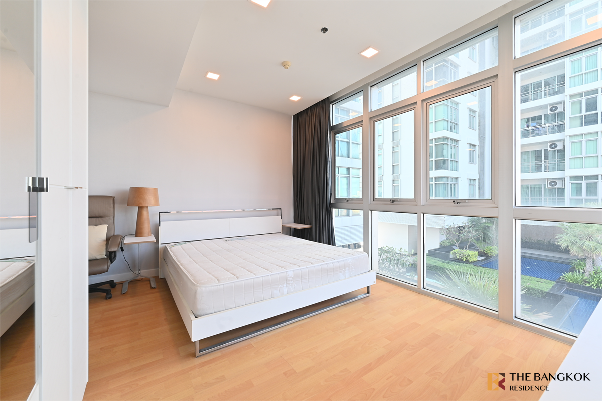 picture Nusasiri Grand Condo near BTS Ekkamai Luxury Unit, Ready for You Without the Wait - 9/10