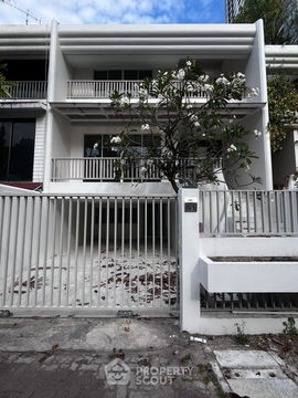 FULLY RENOVATED HOUSE - SUKHUMVIT SOI 31 - 47 TARANGWAH. (ID 1530356)