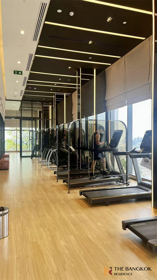 picture Luxury Condo in Central City Location Life Asoke- RAMA 4 near MRT Queen Sirikit National Convention Center Station - 3/10