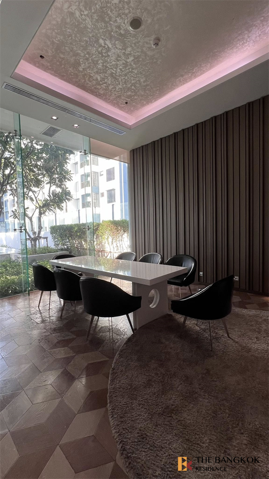 picture The Saint Residences Luxuriously Elevated Unit near MRT Phahonyothin Station - 9/10
