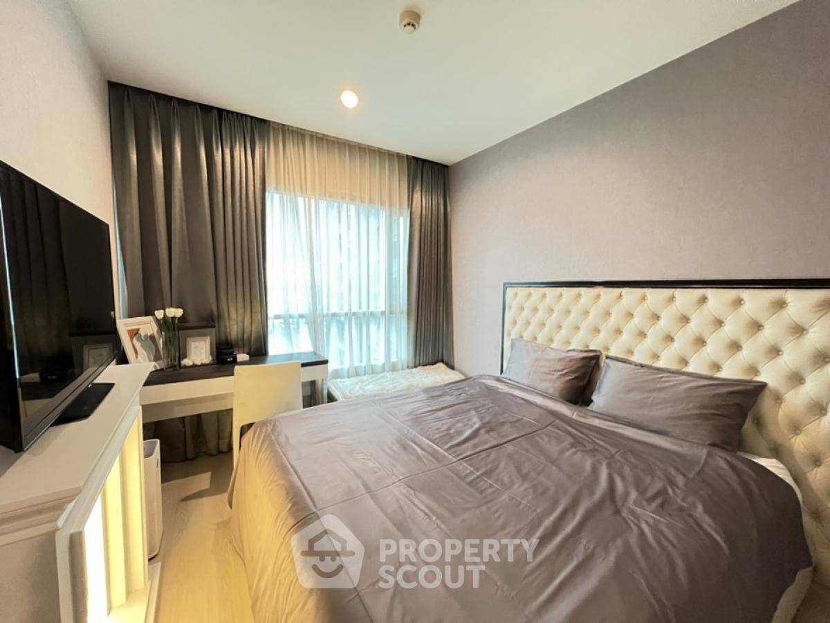 picture 2-BR Condo at Life Ratchadapisek near MRT Huai Khwang (ID 1541819) - 7/12