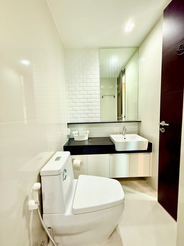 picture For Rent " 𝐖𝐢𝐬𝐡 𝐒𝐢𝐠𝐧𝐚𝐭𝐮𝐫𝐞 𝐌𝐢𝐝𝐭𝐨𝐰𝐧 𝐒𝐢𝐚𝐦 " Near BTS-Ratchathewi Size 35 Sq.m. Floor 33  - 13/16