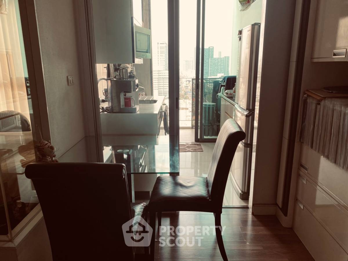รูป คอนโด 1-ห้องนอน ที่ เดอะ รูม สุขุมวิท 62 ใกล้ BTS ปุณณวิถี (ID 680914) - รูปที่ 1/15