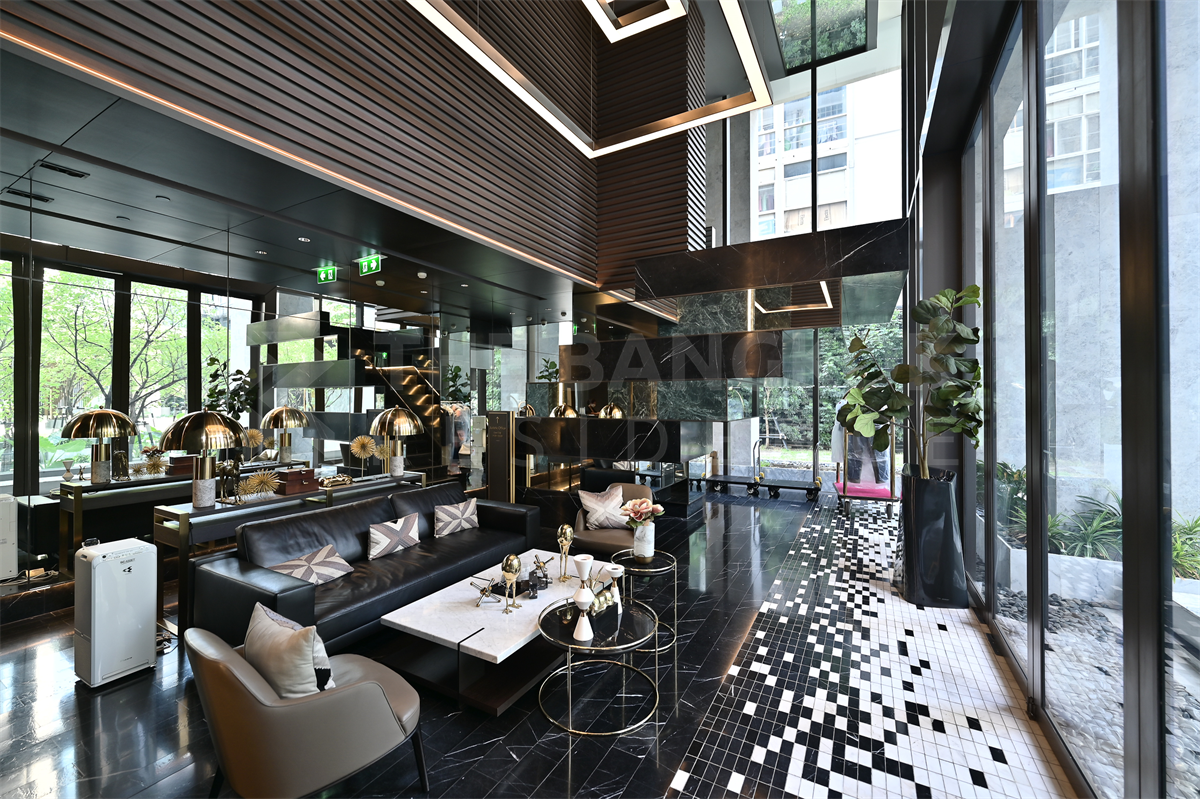 picture 28 Chidlom near BTS Chit Lom Luxury Condo at Special Price - 2/9