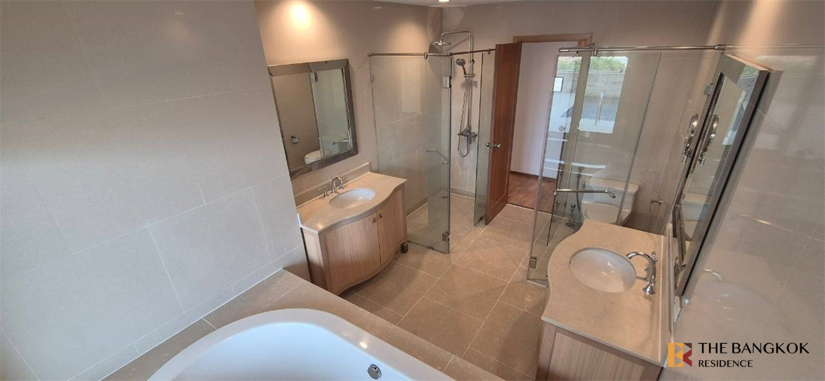 picture The Empire Place  The Privilege of Luxury in an Economic Hub Location - 3/9