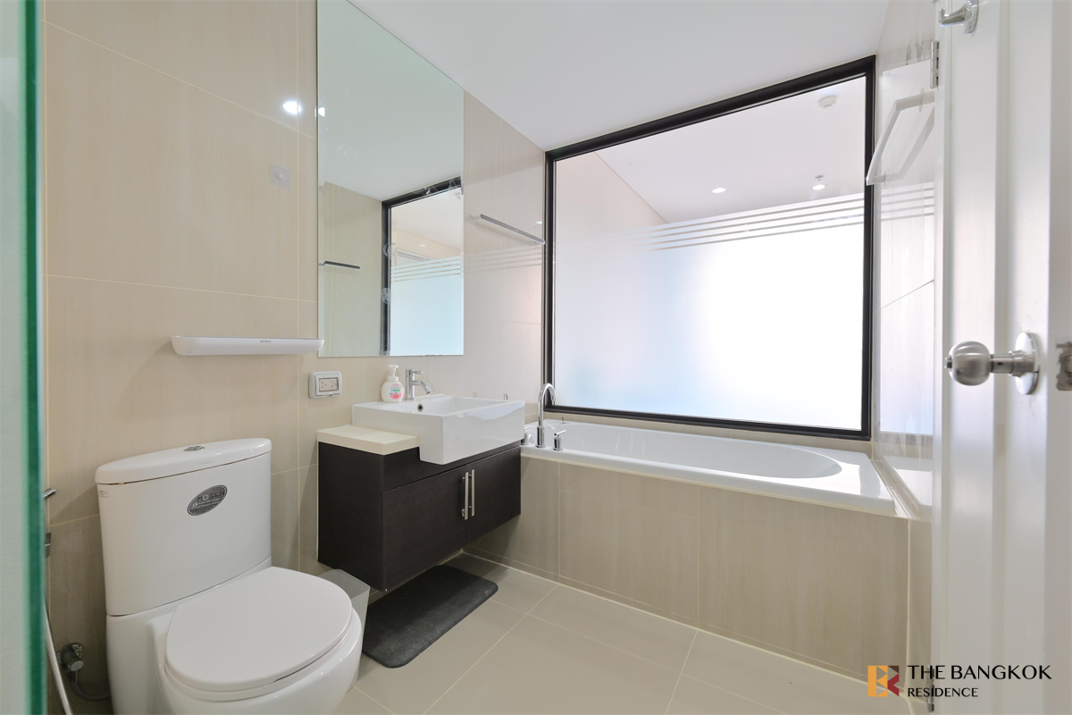 picture Villa Asoke near MRT Phetchaburi Station The Privilege of Luxury in an Economic Hub Location - 5/10