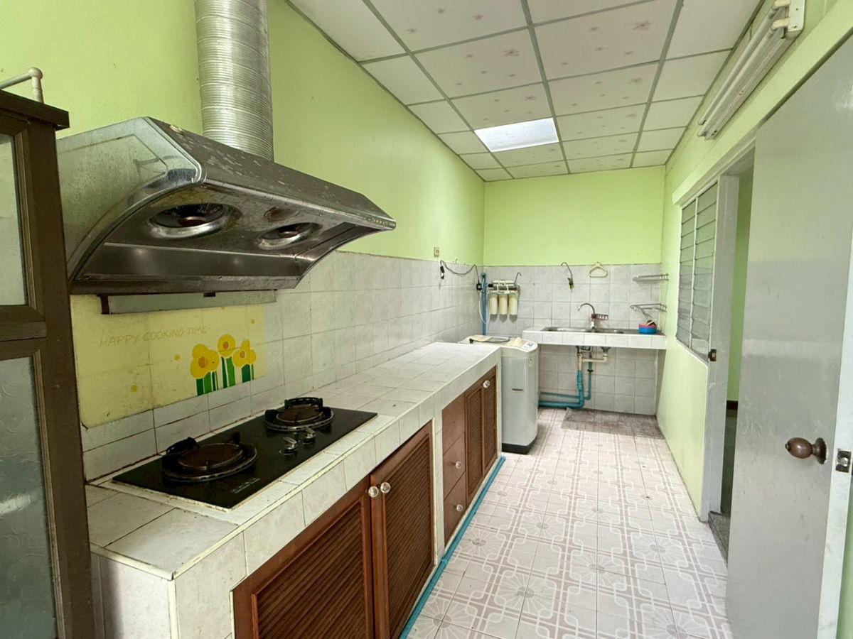 รูป 🏡 ทาวน์เฮาส์ห้องมุมหลังใหญ่ พร้อมสวนเล็กๆ ข้างบ้าน – ซ.ร่วมมิตรพัฒนา ใกล้ห้าแยกวัชรพล - รูปที่ 5/14