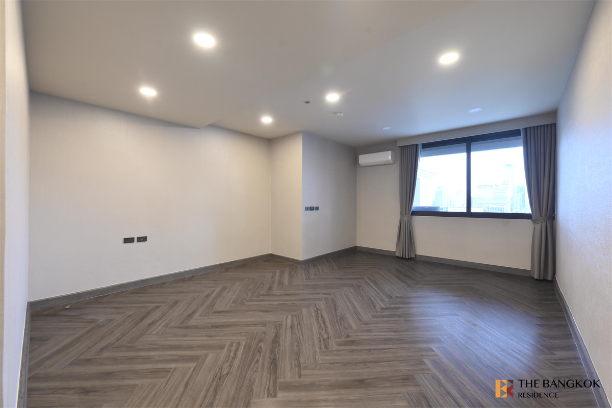 picture Crystal Garden  Luxury Unit, Ready for You Without the Wait - 3/10