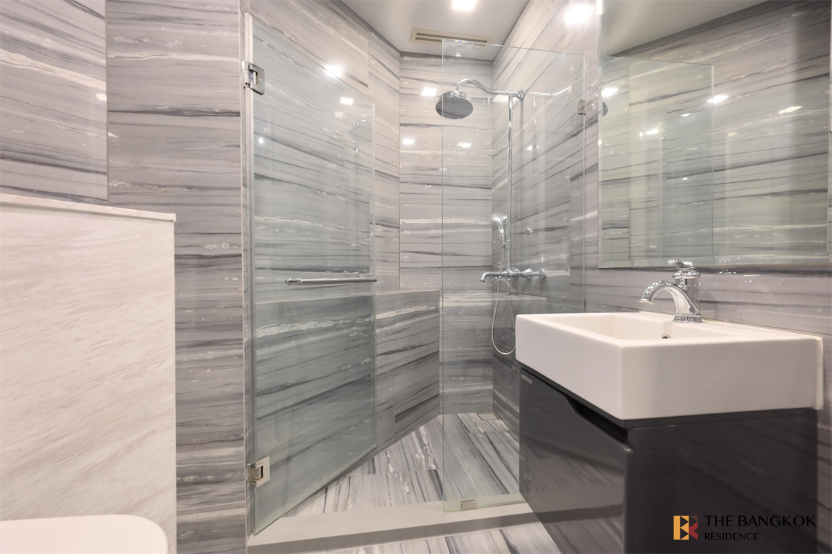 picture Ashton Residence 41 near BTS Phrom Phong Luxury Condo at Special Price - 4/10