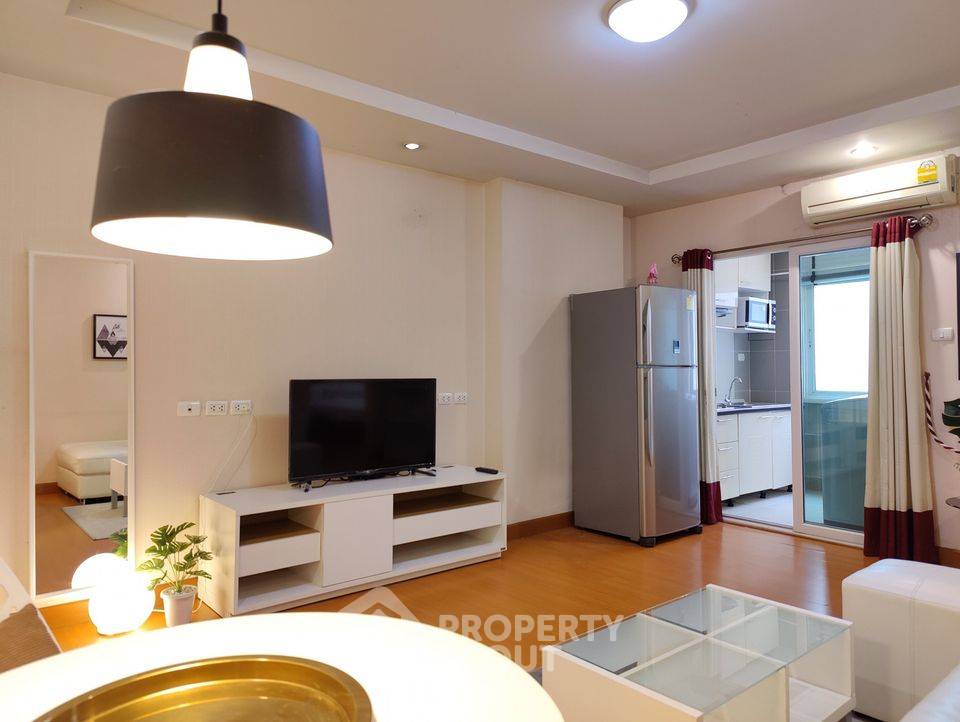 picture 1-BR Condo at Happy Condo Ratchada 18 near MRT Huai Khwang (ID 731259) - 8/10