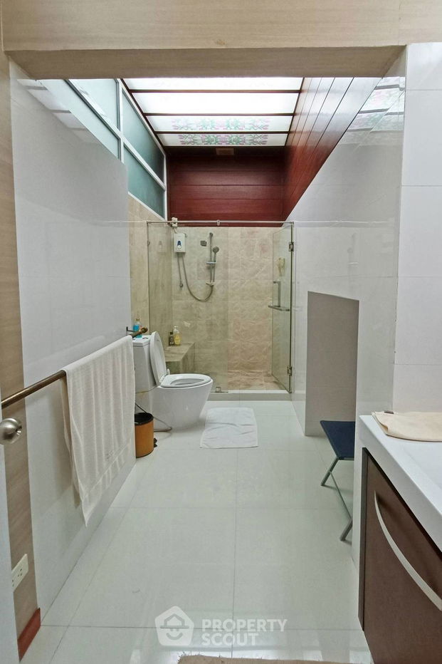 picture 4-BR Duplex at Premier Condominium near BTS Phrom Phong (ID 1939650) - 11/14