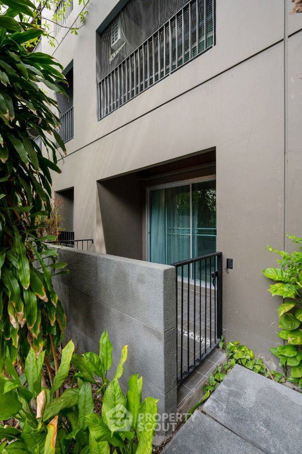 picture 2-BR Condo at The Seed Musee Sukhumvit 26 near BTS Phrom Phong (ID 1573887) - 6/44