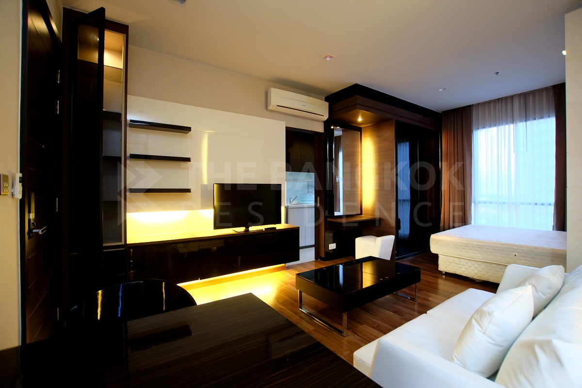picture Ivy Ampio Ultimate Luxury Lifestyle with Convenience near MRT Cultural Center of Thailand Station - 4/10