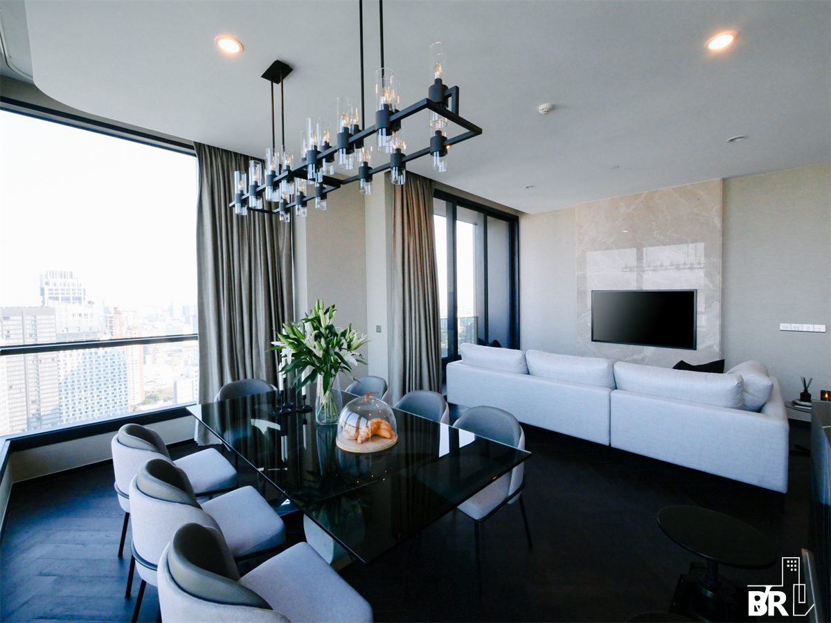picture The Esse Sukhumvit 36  Luxury Condo in Central City Location - 8/10
