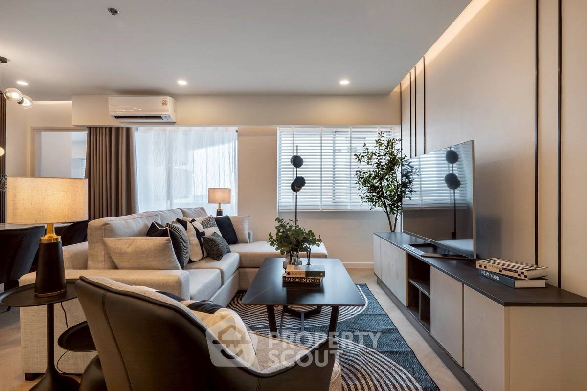 picture 4-BR Condo at The Executive Regent in Chong Nonsi (ID 2209163) - 14/22