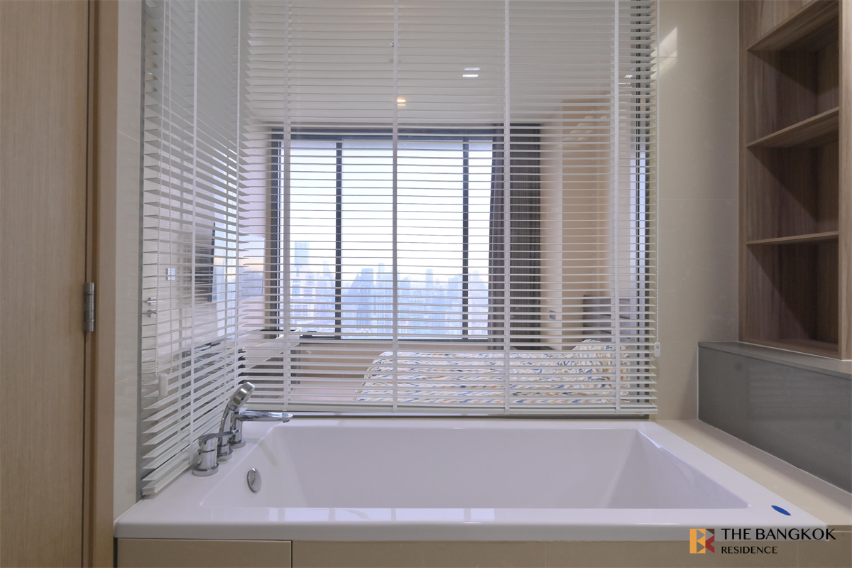 picture The Esse Asoke Luxury Unit, Ready for You Without the Wait - 2/10