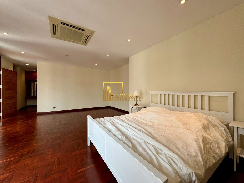 รูป EM Villa - 3 Storey 4 Bedroom House With Pool in Phrom Phong - BR7508SH - รูปที่ 50/60