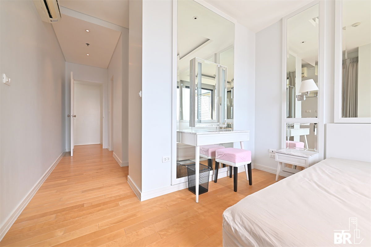 picture VillaAsoke - Rent 50,000 bath / month, 2B2B Duplex size 91 sqm, available ( Line ID: real_realestate or phone: 0842824246)  - 12/15