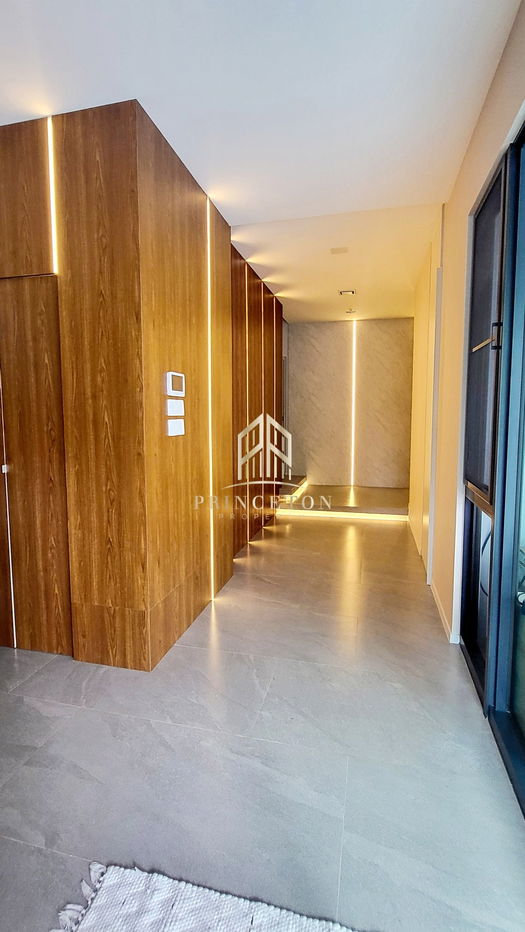 picture House for rent Vive Krungthep Kreetha next to Wellington School - 9/29