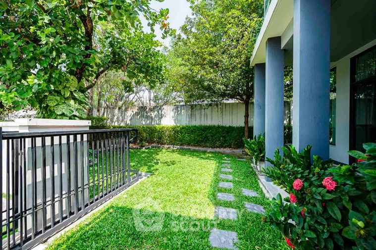 4-bed house for sale, 194 sqm, 77.9 sq wah, Setthasiri Pattanakarn
