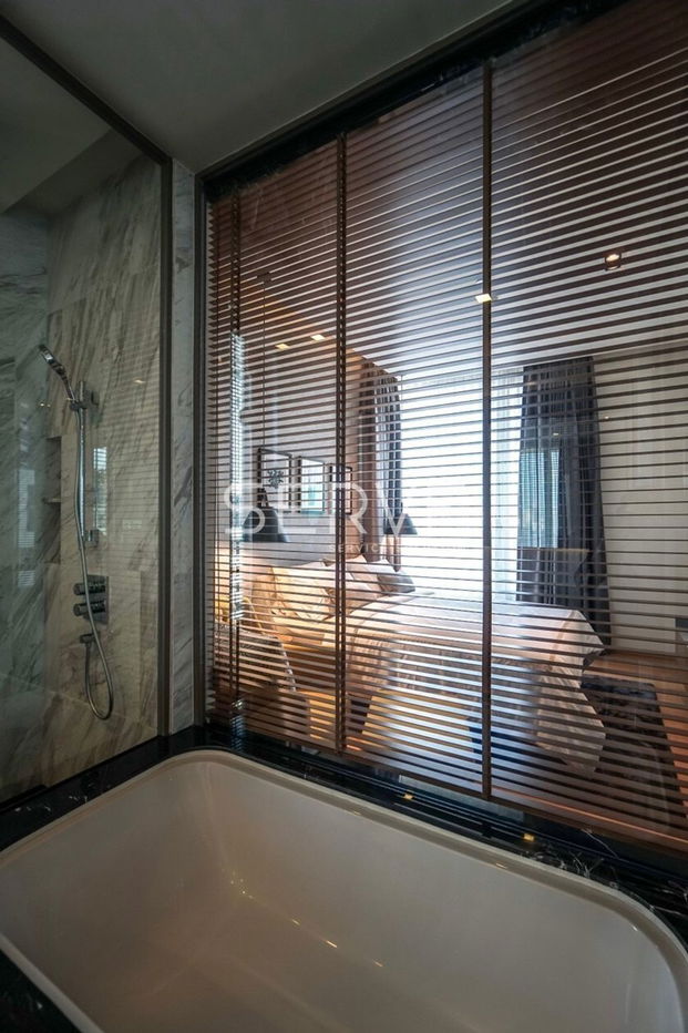 รูป 1 Bed with Bathtub Nice Room Good Location MRT Lumphini 400 m. & BTS Sala Daeng 600 m. / For Rent-Saladaeng One - รูปที่ 9/9